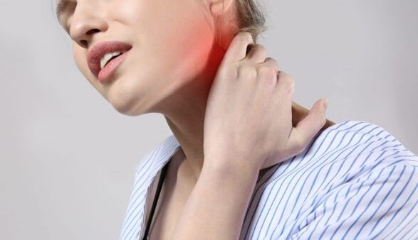 With osteochondrosis of the cervical spine, pain appears in the neck and shoulders